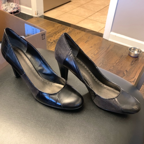 Bandolino snake alligator pattern heels 8.5 🎀 - Picture 8 of 8